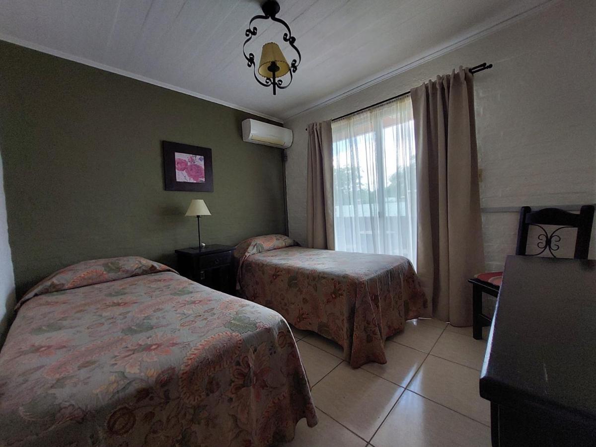 Hotel Jardines De Dayman Termas del Daymán Екстериор снимка