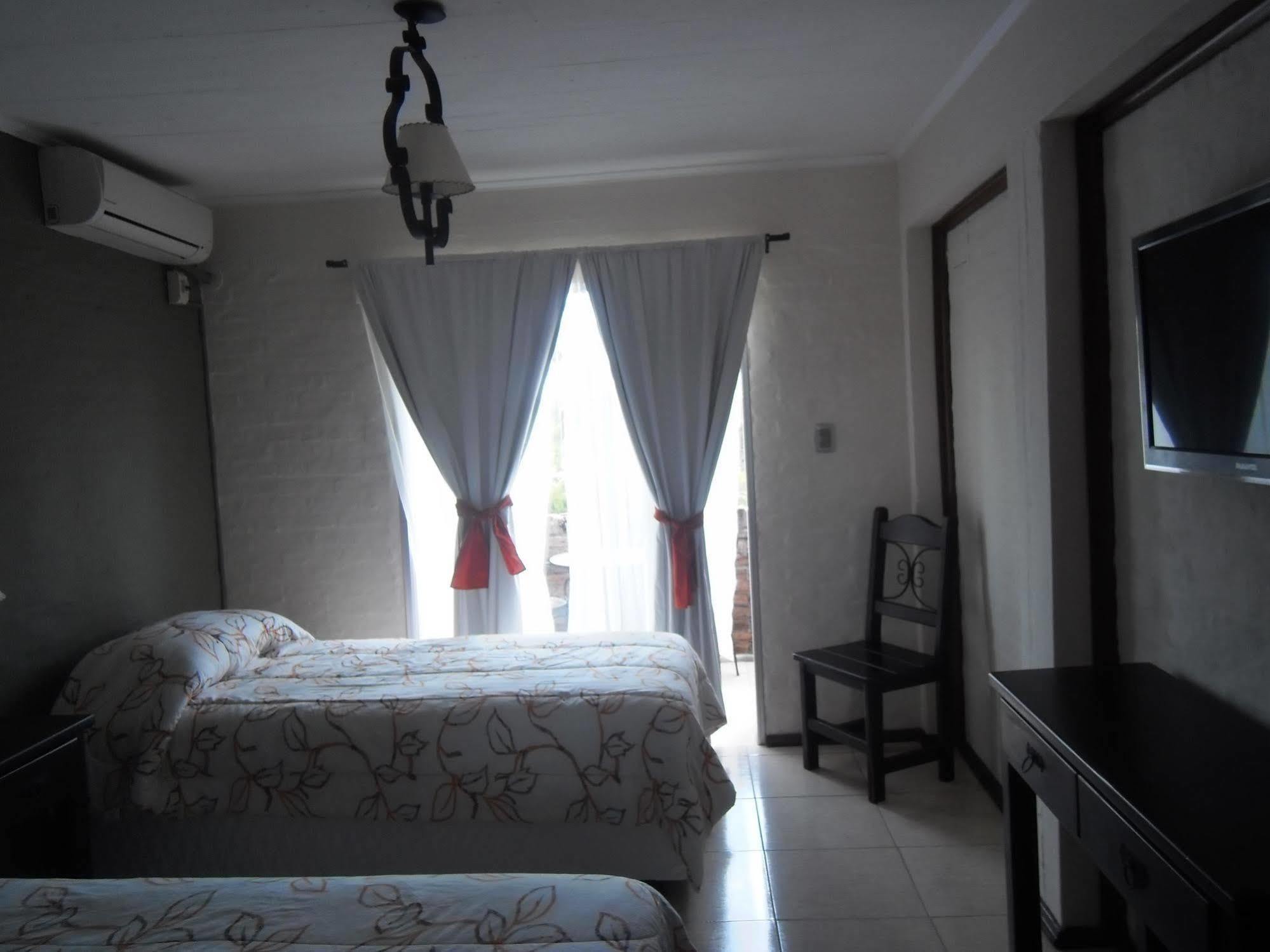 Hotel Jardines De Dayman Termas del Daymán Екстериор снимка